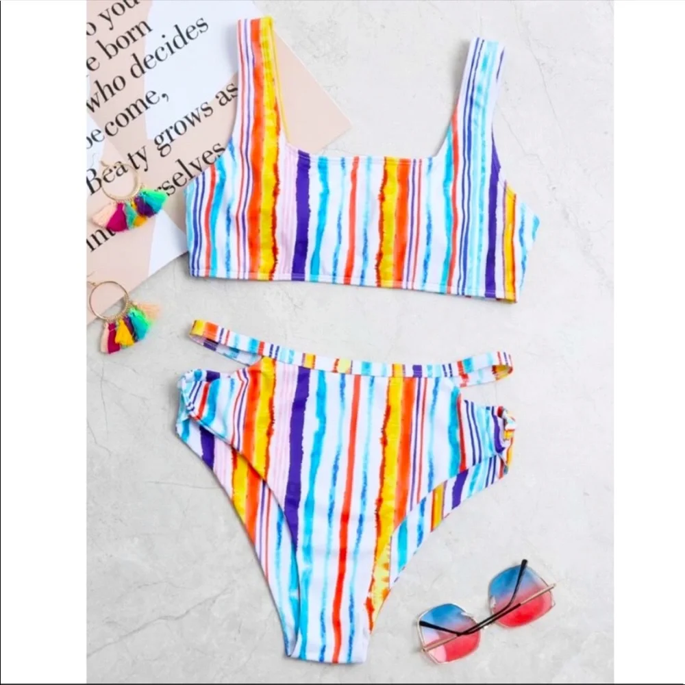 Cute Multicolored Cut Out High Waisted Bikinis Set - Picture 2 of 7